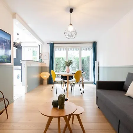 Vieux - Avec Terrasse + Parking
