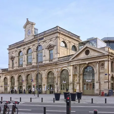 Vieux - Avec Terrasse + Parking * リール